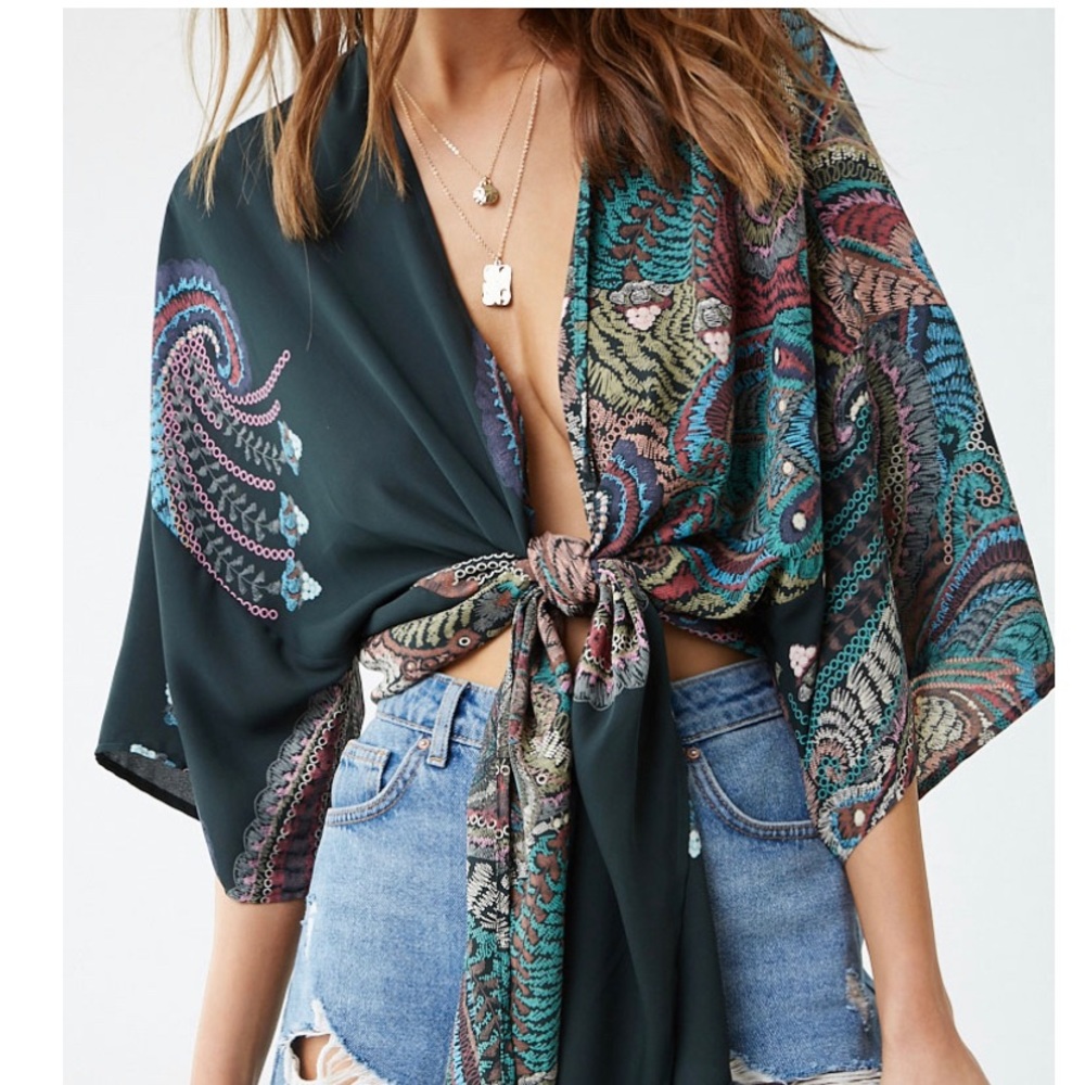 ISO Forever 21 Paisley Kimono!! WANT TO BUY!!